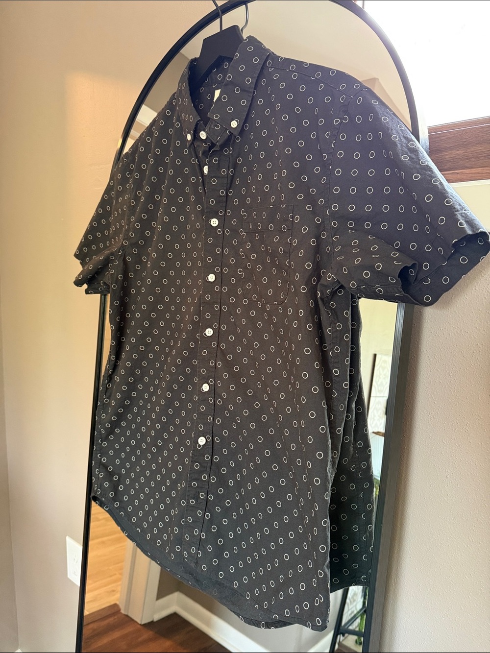 Taylor Stitch Short-Sleeve Button-Down in Black with White Dot - Organic Cotton